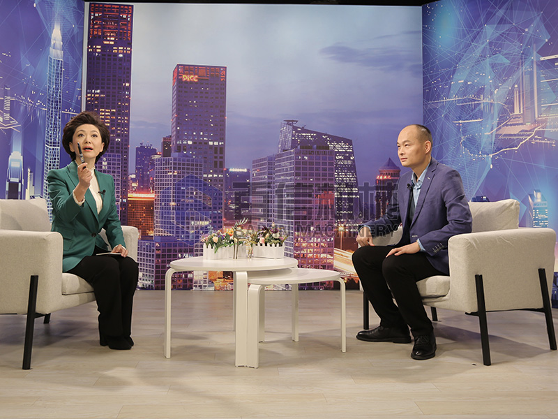 中央電視臺(tái)采訪(fǎng)